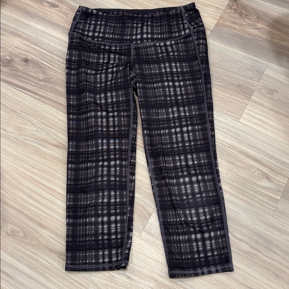 Brown plaid Athleta crop leggings - Picture 2 of 3